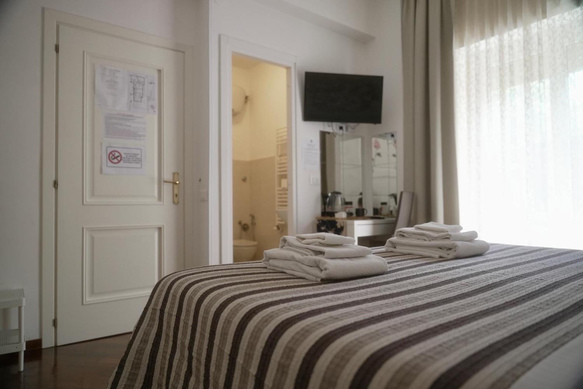 Casa Mia Guesthouse Rome Exterior photo